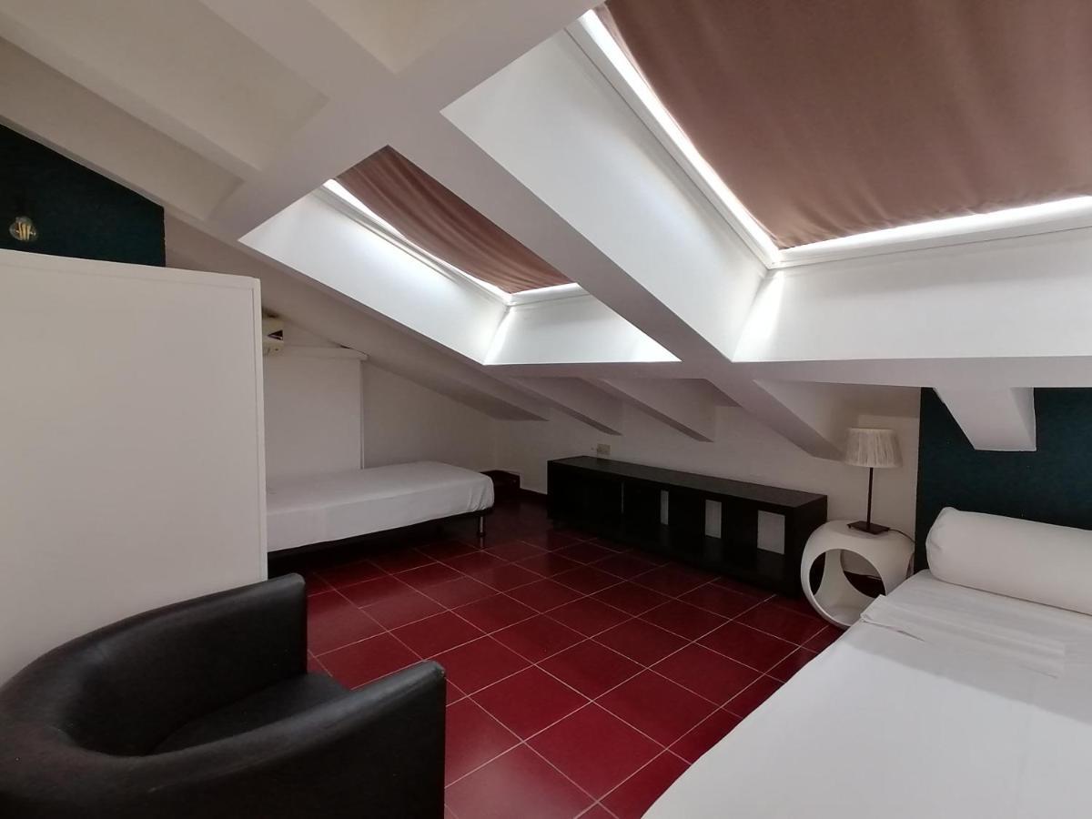 Mercanti Attic Version Lägenhet Milano Exteriör bild