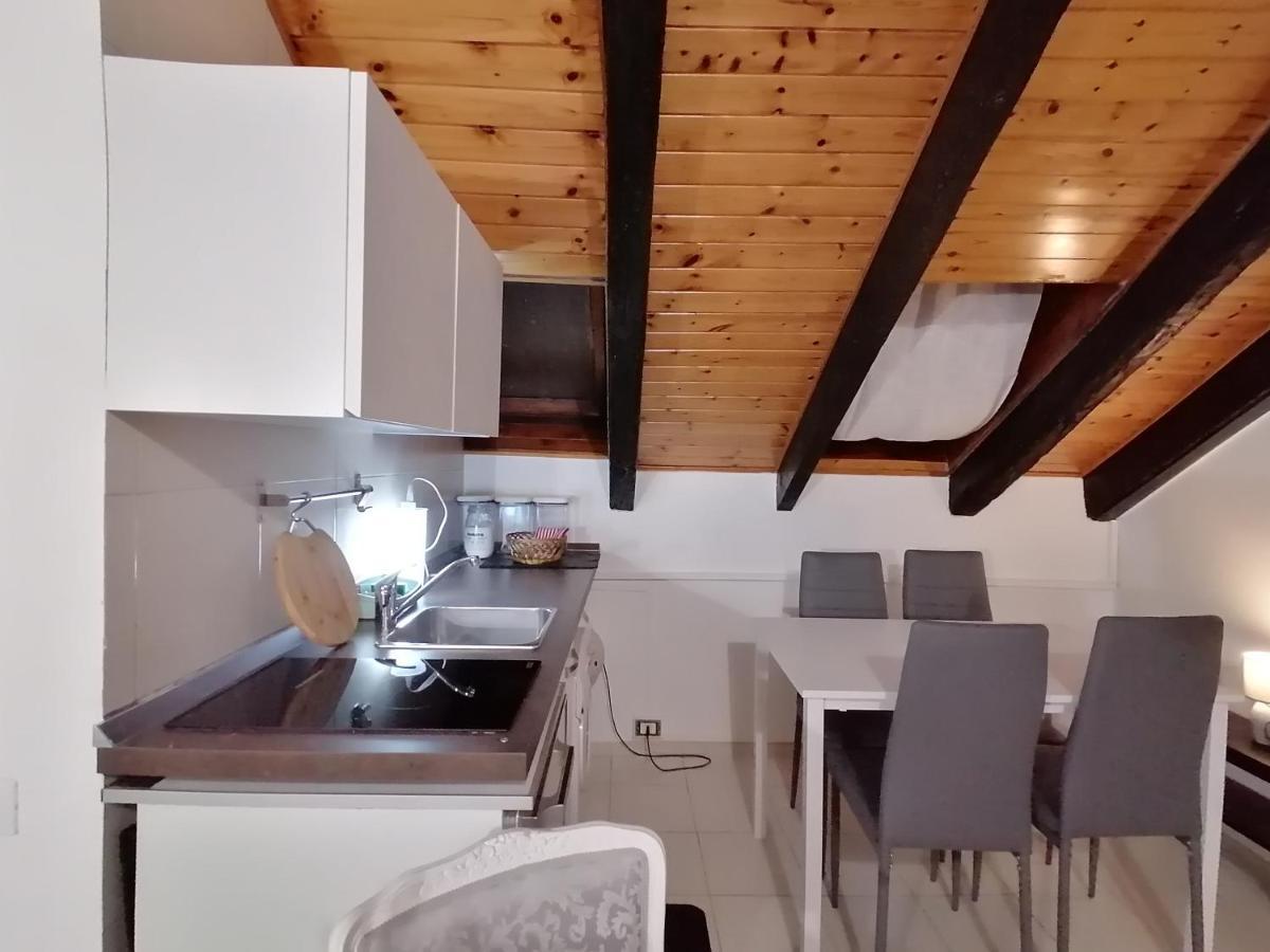 Mercanti Attic Version Lägenhet Milano Exteriör bild
